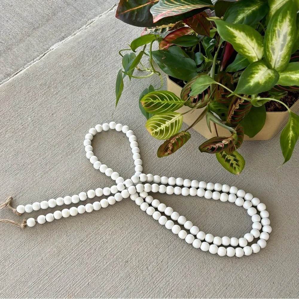 White Farmhouse Beaded Garland for Tiered Tray Decor, Farmhouse & Country Decor